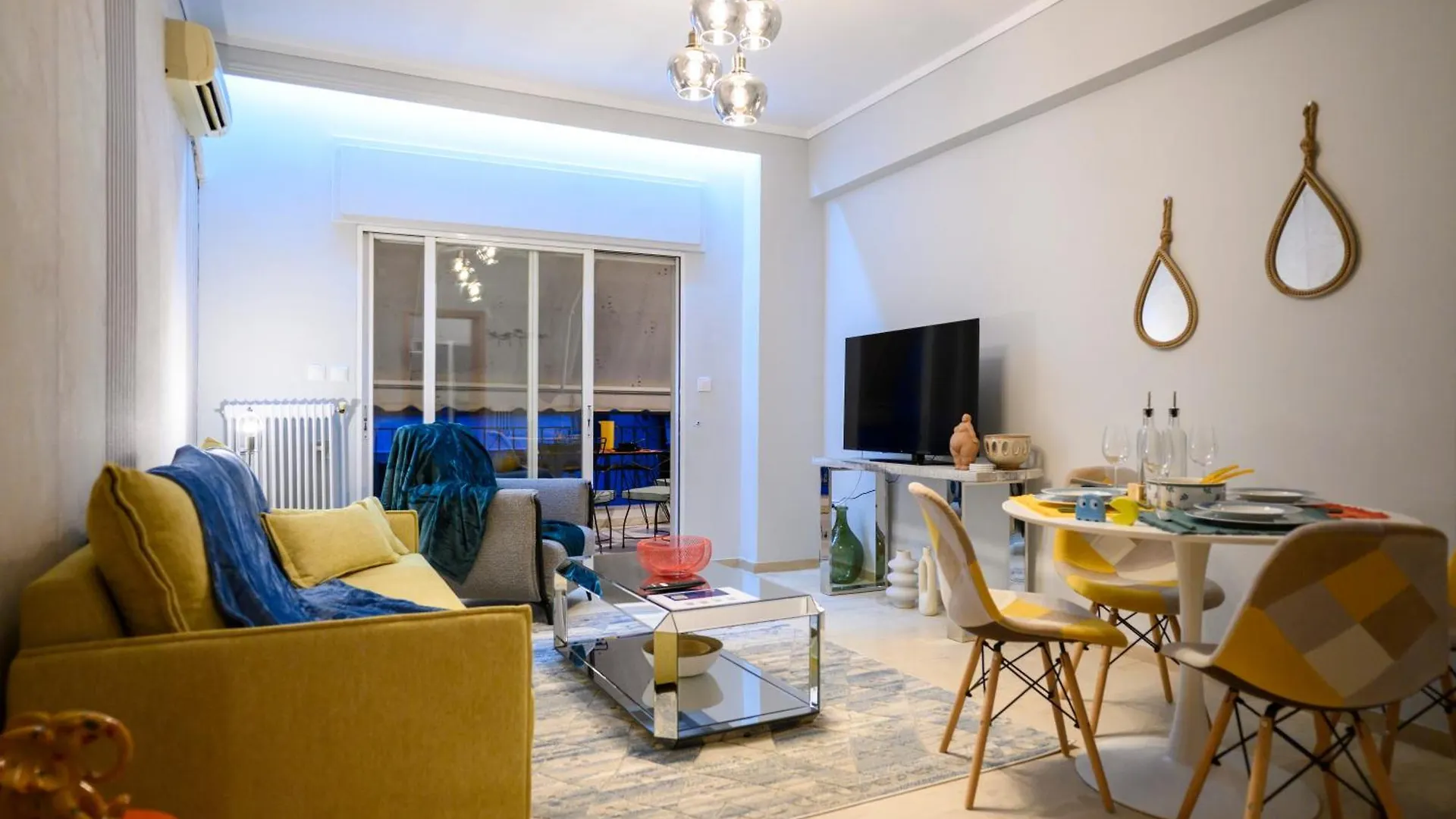 شقة Serenity And 2 Bedroom Luxury In Kalamaria سالونيك