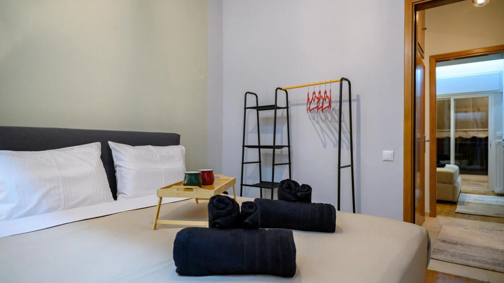 شقة Serenity And 2 Bedroom Luxury In Kalamaria سالونيك